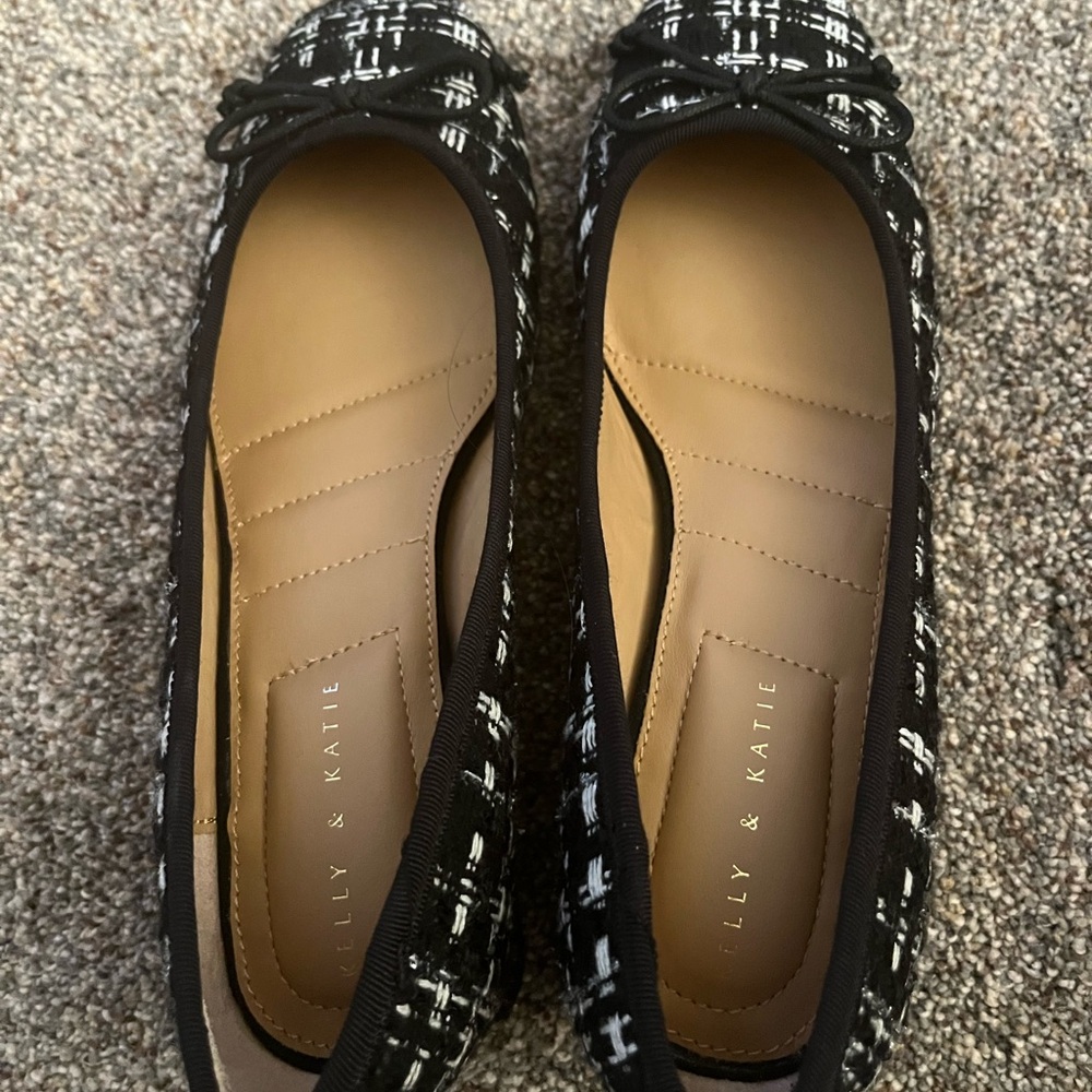 Kelly and Katie Jaya pumps - Picture 2 of 9